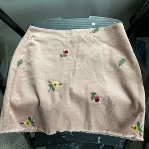 Tillys skirt